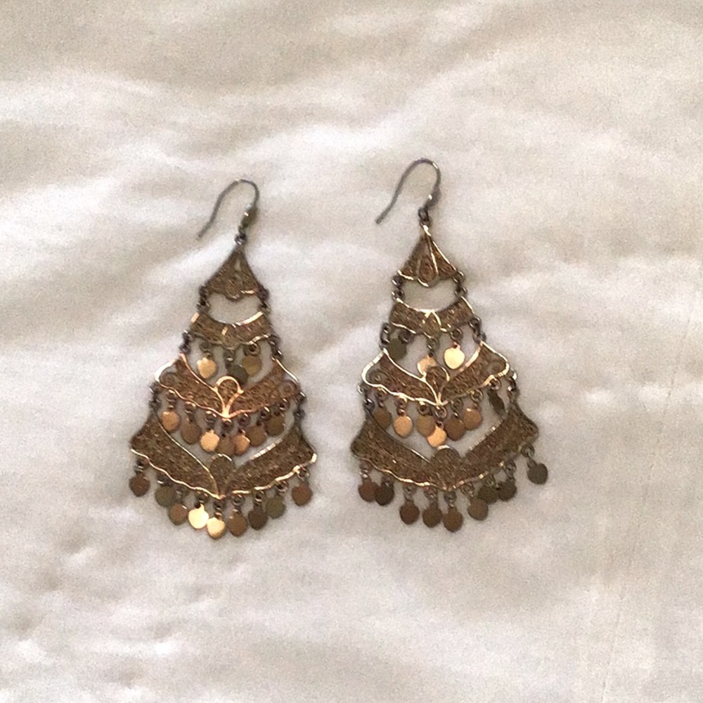 Chandelier earrings